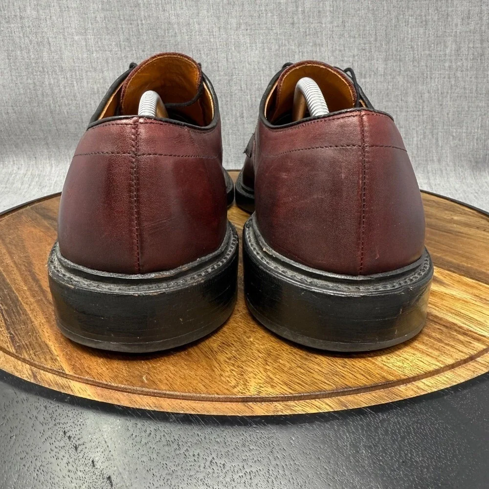 Allen Edmonds Men's 12 B Narrow 